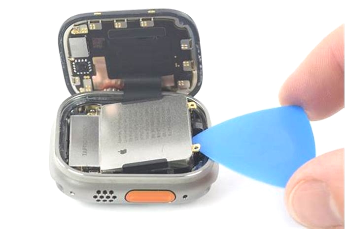 Are digital watches repairable width