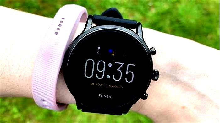 Fossil Smartwatches A Review of the Fashionable Gen 5 Series