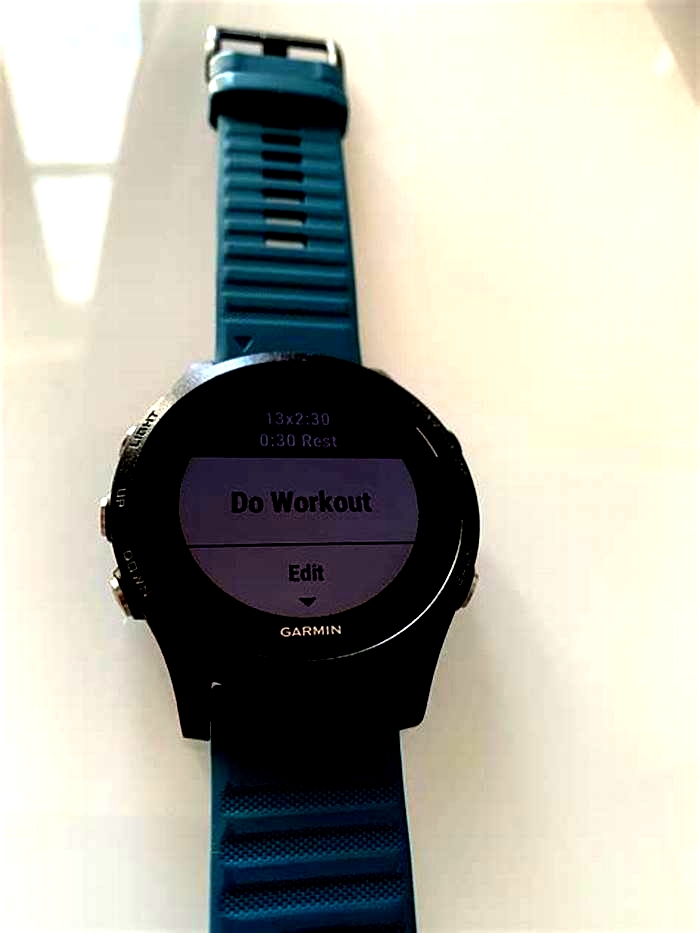 How to Use Your Smartwatch for Interval Training Workouts