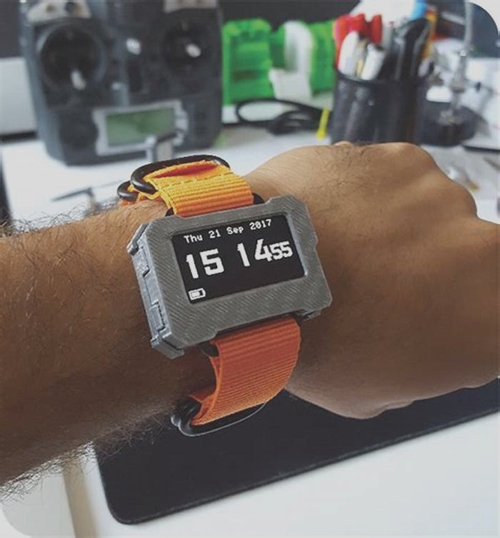 How to Use Your Smartwatch for Live Coding and Debugging (Developers)