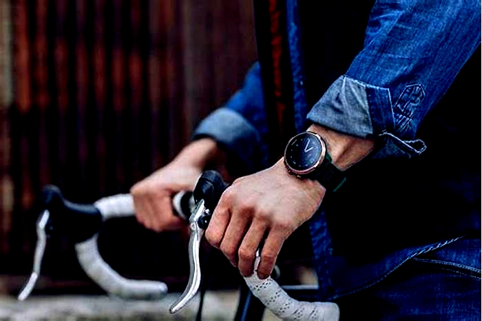 The Best Smartwatches for Cyclists A Review of Top Options