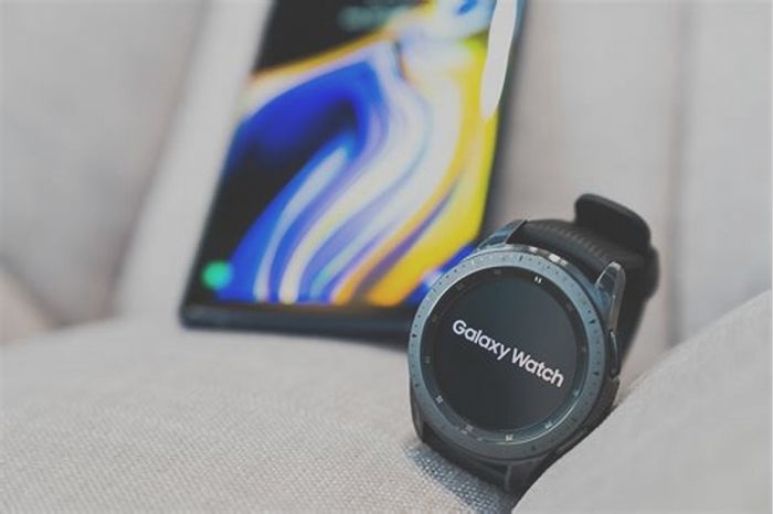 The Easy Way to Use Your Smartwatch to Find Your Phone